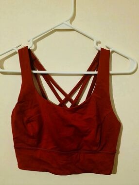 LULULEMON ENERGY SPORTS BRA IN CRIMSON RED SIZE 8